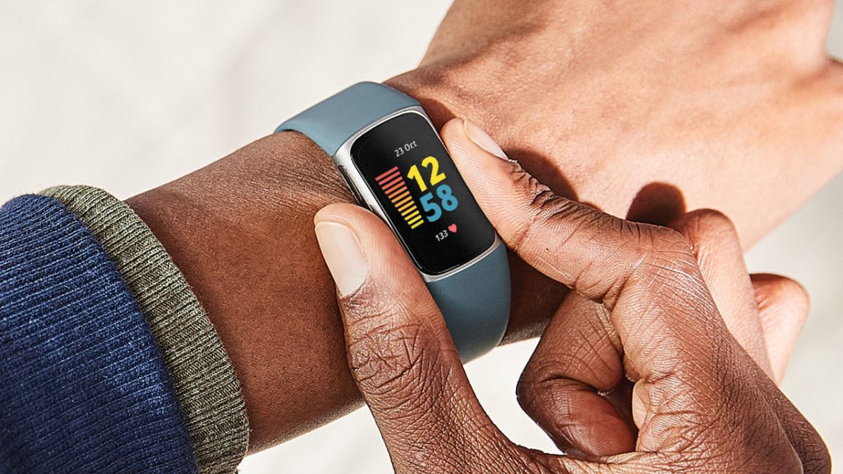 Similar Devices to Whoop Straps for Holistic Fitness Tracking
